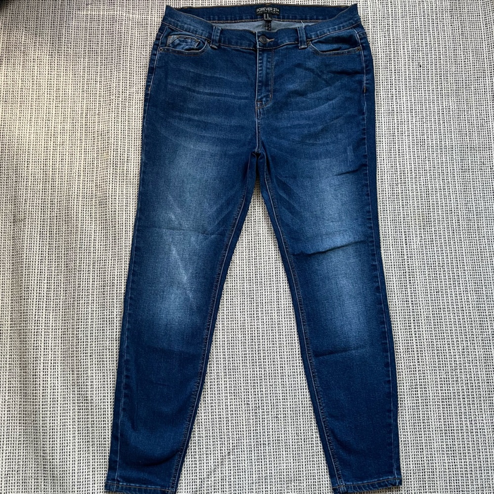 FOREVER 21+ PLUS Dark Wash Denim Skinny Jeans Size 14